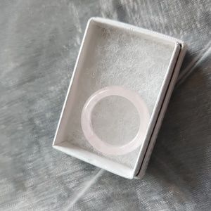 Rose quartz ring